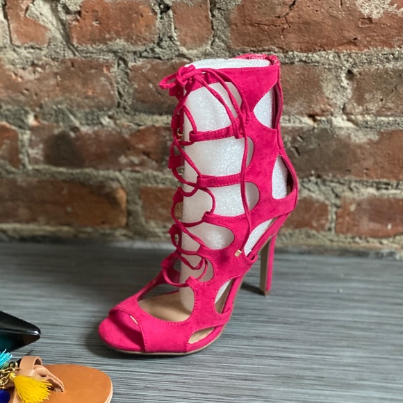 Bundle of2 NWT pairs of women’s shoes - Picture 2 of 3